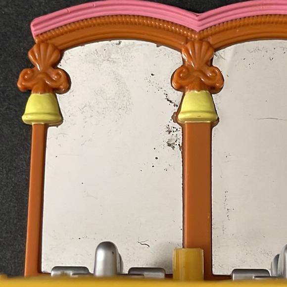 DOLLHOUSE FURNITURE BATHROOM  AND VANITY SET - Picture 10 of 14